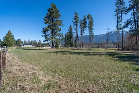 Columbia Falls Land with Mountain Views
