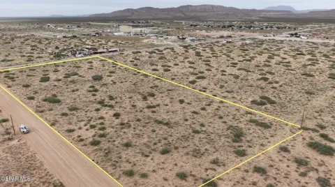 5 Acres in Homestead Meadows