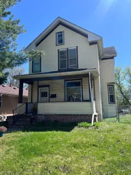 Up-Down Duplex with Unfinished Basement