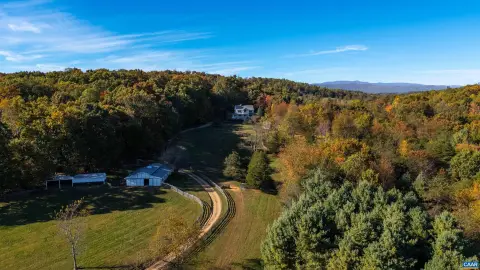 Equestrian Estate in Shenandoah Mountains