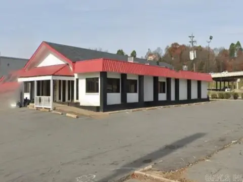Storefront Property with Highway Exposure