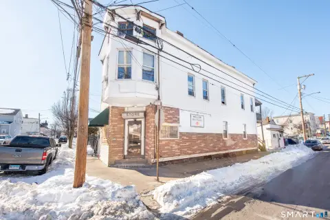 Retail Space in Bridgeport, CT