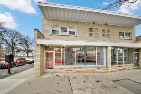 Commercial Space in Chicago, IL