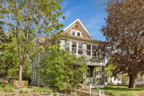 Up-and-Down Duplex with Sunroom