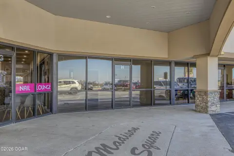 Webb City Commercial Unit