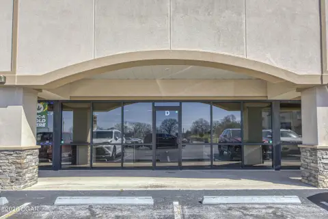 Webb City Commercial Unit