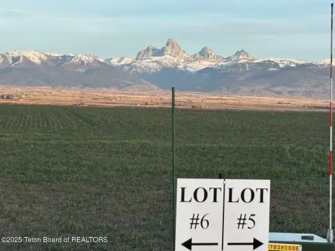 Elevated Homesite Estate Lot