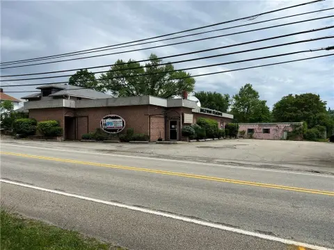 Restaurant Property with Warehouse