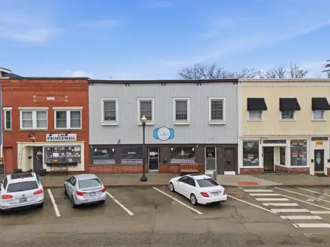 Mixed-Use Storefront with Apartment