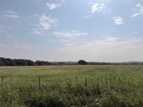 Hilltop Agricultural Land Tract