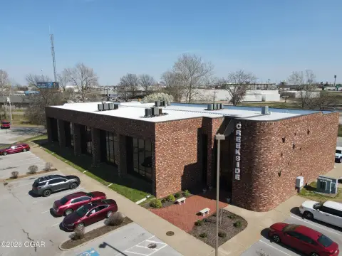 Well-Maintained Office Building in Joplin