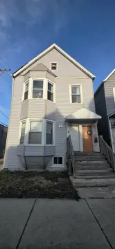 Chicago Two-Unit Building For Sale