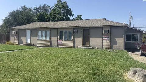 Residential Triplex with Fenced Yard