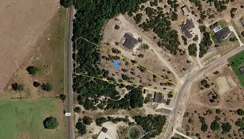Residential Buildable Lot in HOA