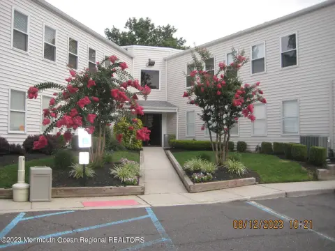 Shrewsbury Boro Medical/Professional Office