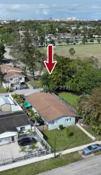 Duplex with Open Parking
