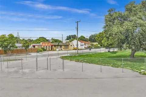 Contiguous Commercial Land