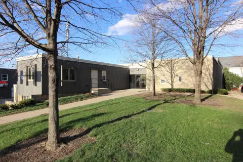 Cedar Falls Office Building