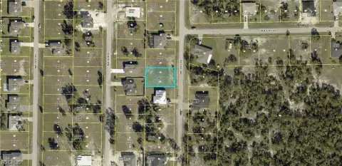 Residential Land in Cape Coral