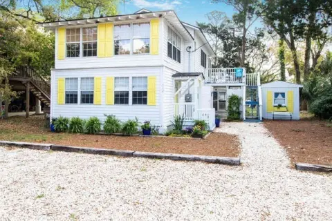 Two-Unit Cottage