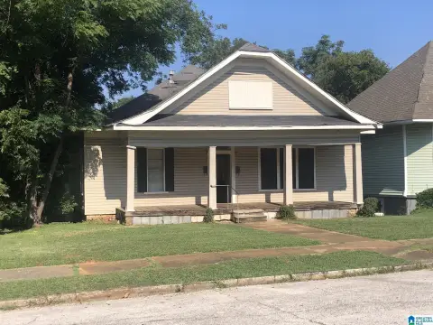 Vacant Triplex With Separate Utilities