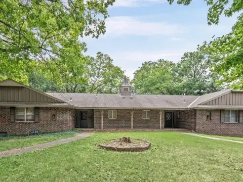 Duplex with Sunroom and Garage