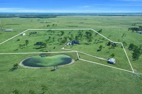 Okeechobee Land with Retreat Infrastructure