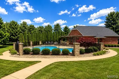 Improved Cul-de-Sac Homesite