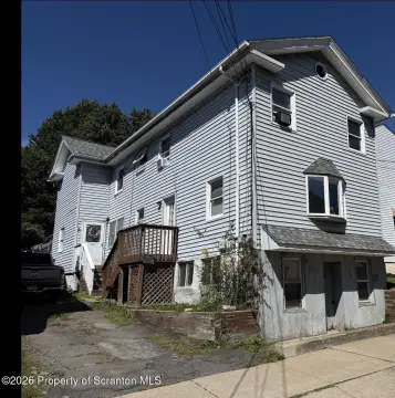 5-Bedroom Duplex with Separate Utilities