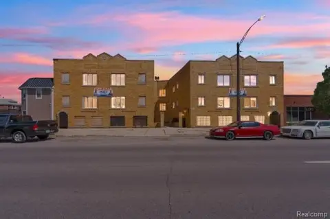 Art Deco Mixed-Use Building
