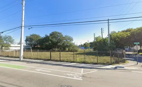 Three-Lot Commercial Land