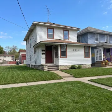 Up-and-Down Duplex with Craftsman Features