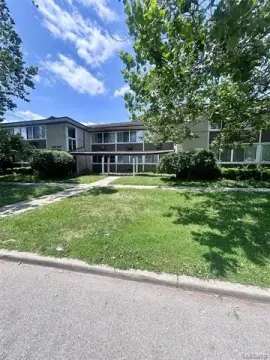 16-Unit Apartment Building