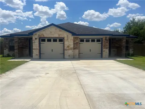New Duplex in Killeen, TX