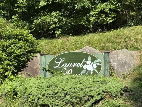 Cul-de-Sac Residential Lot