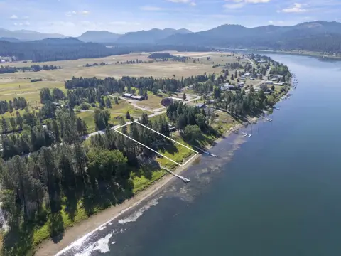 Pend Oreille Riverfront Land