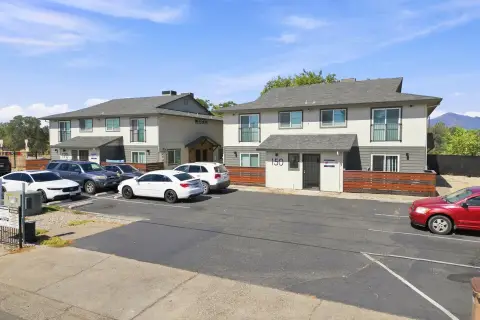 Eight-Unit Apartment Property