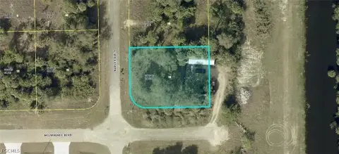 Corner Lot in Lehigh Acres