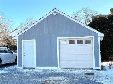 Eastport Garage Space for Lease