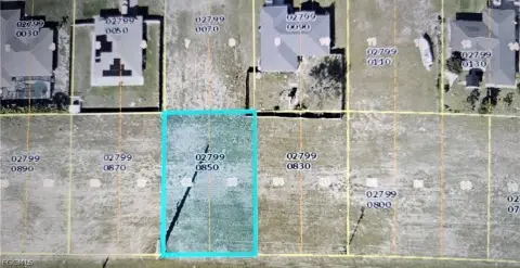 Residential Land in Cape Coral