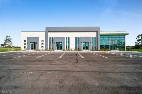 Cape Coral Warehouse For Lease
