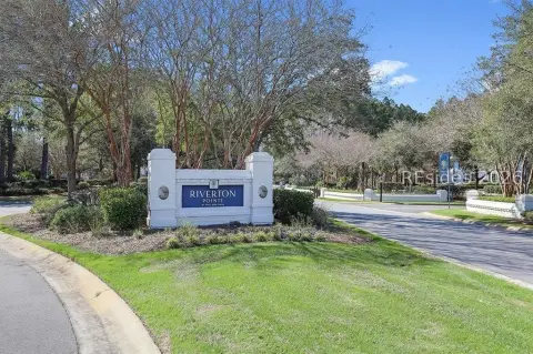 Residential Lot in Golf Community