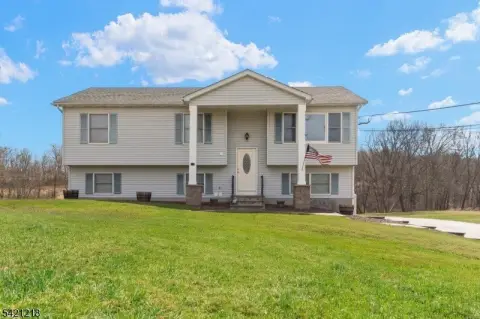 Multi-Family Property with Workshop