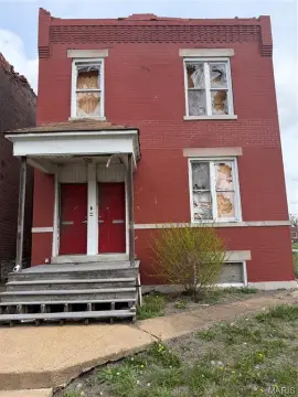 Brick Duplex with Adjacent Lots
