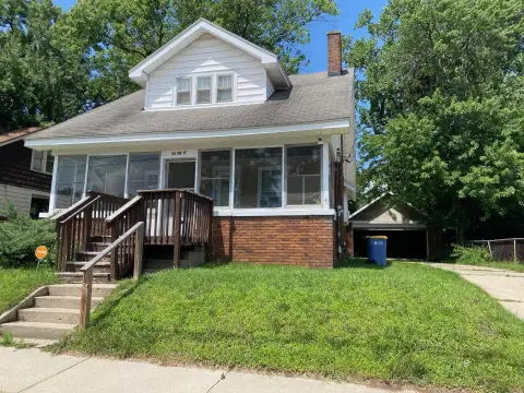 Duplex with New Roof