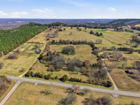 Holland, AR Acreage with Pond