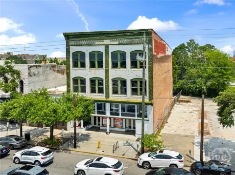 Savannah Historic Commercial Building Opportunity