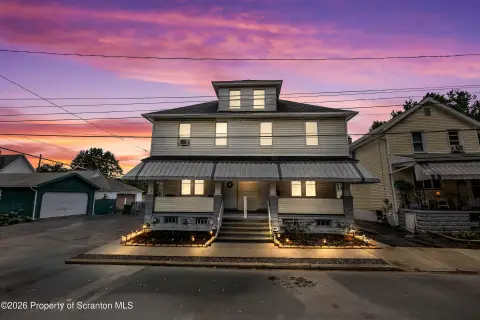 Two-Unit Duplex With Separate Utilities
