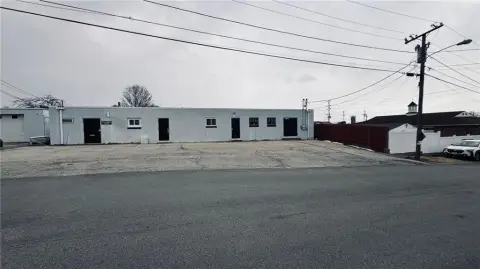 Flex Space with Updated Roof