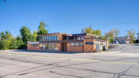 Multi-Suite Office Building